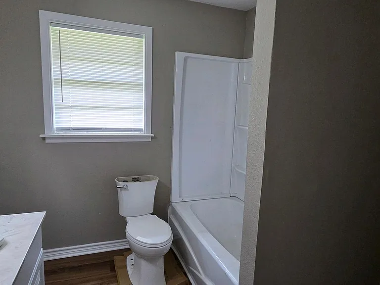 117 E Hoyt Dr — Photo 9