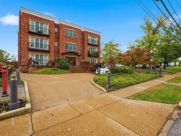 2nd image of 211 N Taylor Ave APT 201