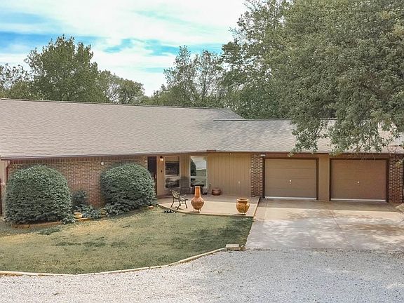 2nd image of 12641 Overhill Dr