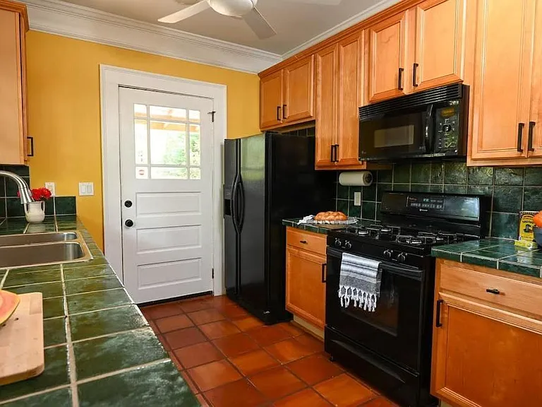 2076 Ridgedale Rd NE — Photo 14