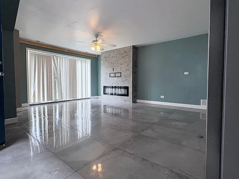 5905 S Indiana Ave #1 — Photo 5