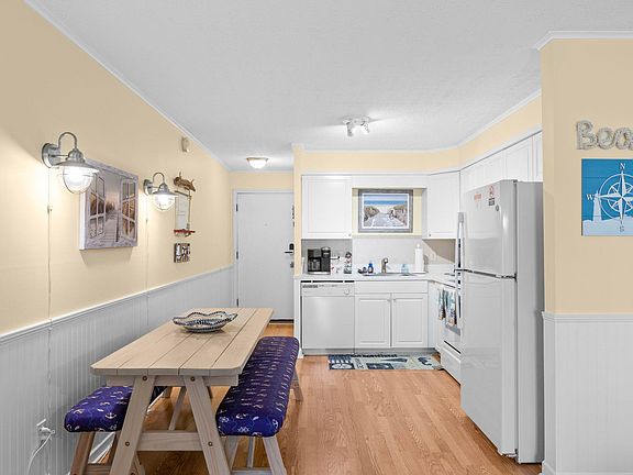 5th image of 4509 Ocean Blvd. S #A-2