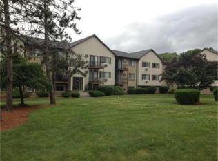 307 Pawtucket Blvd UNIT 24, Lowell, MA 01854
