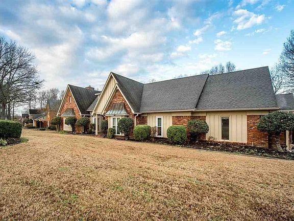 2nd image of 2937 Woffington Ln