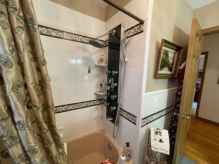 2221 W 4th Ave — Photo 29