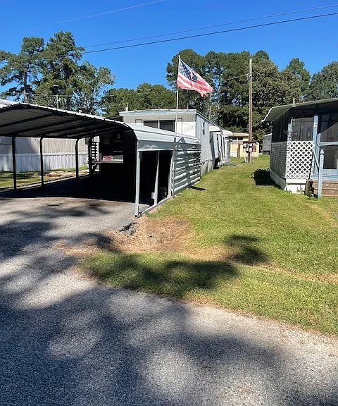 2951 Kings Hwy — Photo 8
