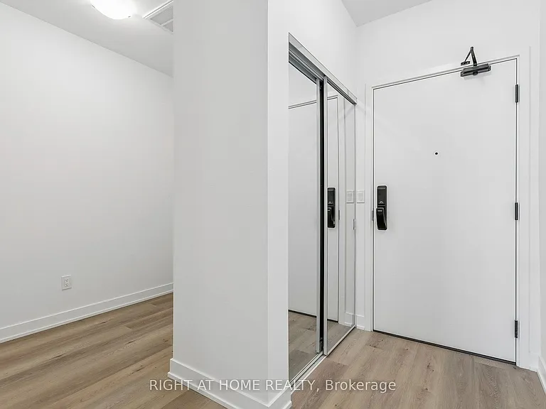 2075 Lakeshore Rd #402 — Photo 15