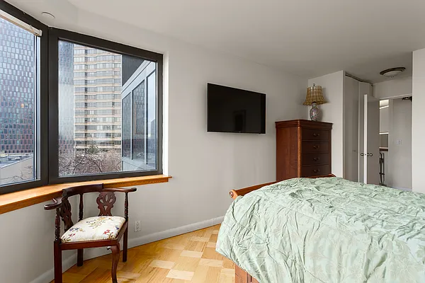 Rented by Oxford Property Group | media 9