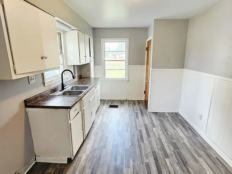 2942 Atwood Ter — Photo 22