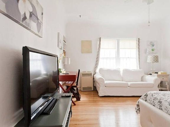 2nd image of 1111 4th St APT 103