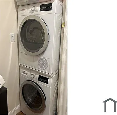 2 bed, 700 sqft, $3,000 — Photo 4
