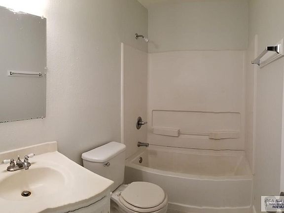 5th image of 7809 Palm Grove Dr