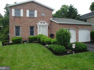 304 Debra Rd, Mechanicsburg, PA 17050