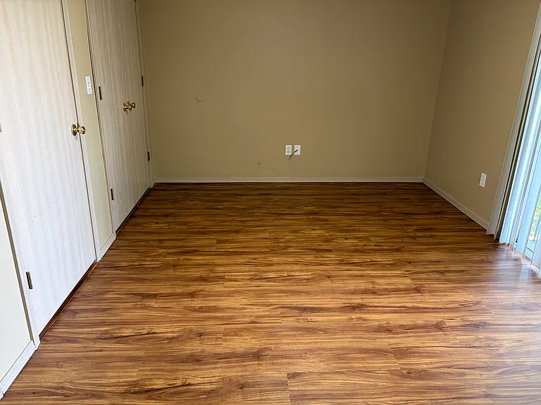 720 N Lindell Ave — Photo 24