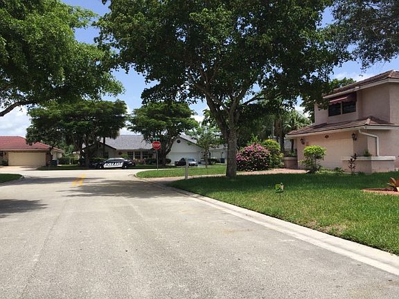 5th image of 5575 NW 60th Dr