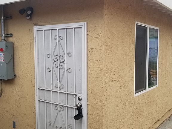 3rd image of 8806 3/4 Orchard Ave