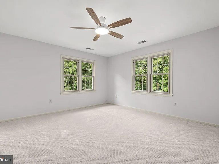6056 Morgan Ct — Photo 40