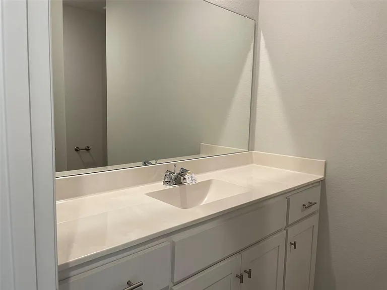 8521 Centerboard Ln — Photo 7