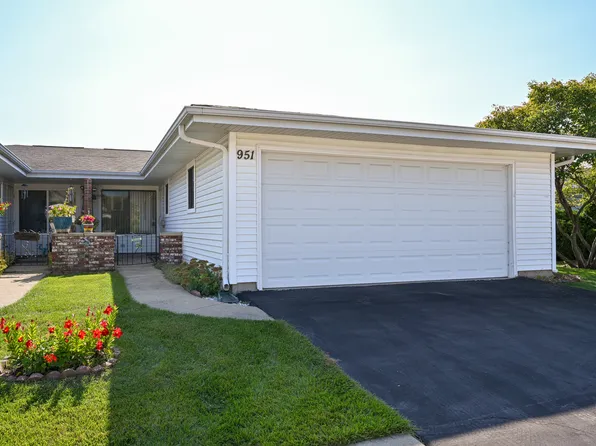 951 Chelsea Ln, Schaumburg, IL 60193