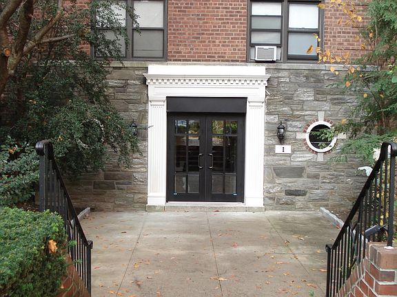 2nd image of 465 E Lincoln Ave APT 410