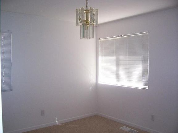 4th image of 155 Hopfield Dr