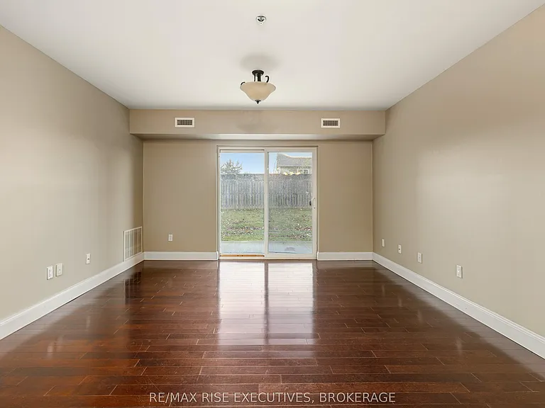 539 Armstrong Rd #516 — Photo 14