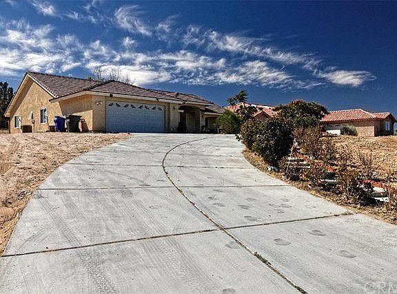 2nd image of 16130 Llanada Ave