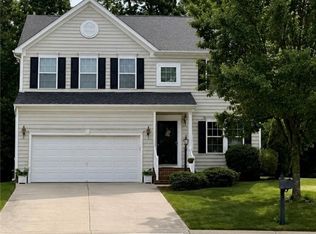 11400 Great Willow Dr, Moseley, VA 23120