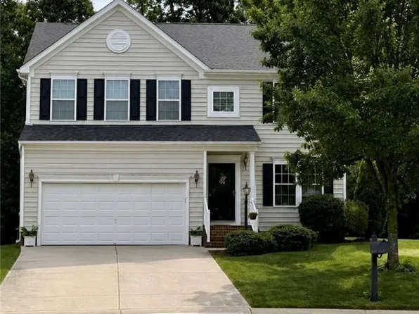 11400 Great Willow Dr, Moseley, VA 23120