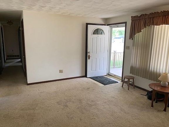 4th image of 6189 N Akron Dr