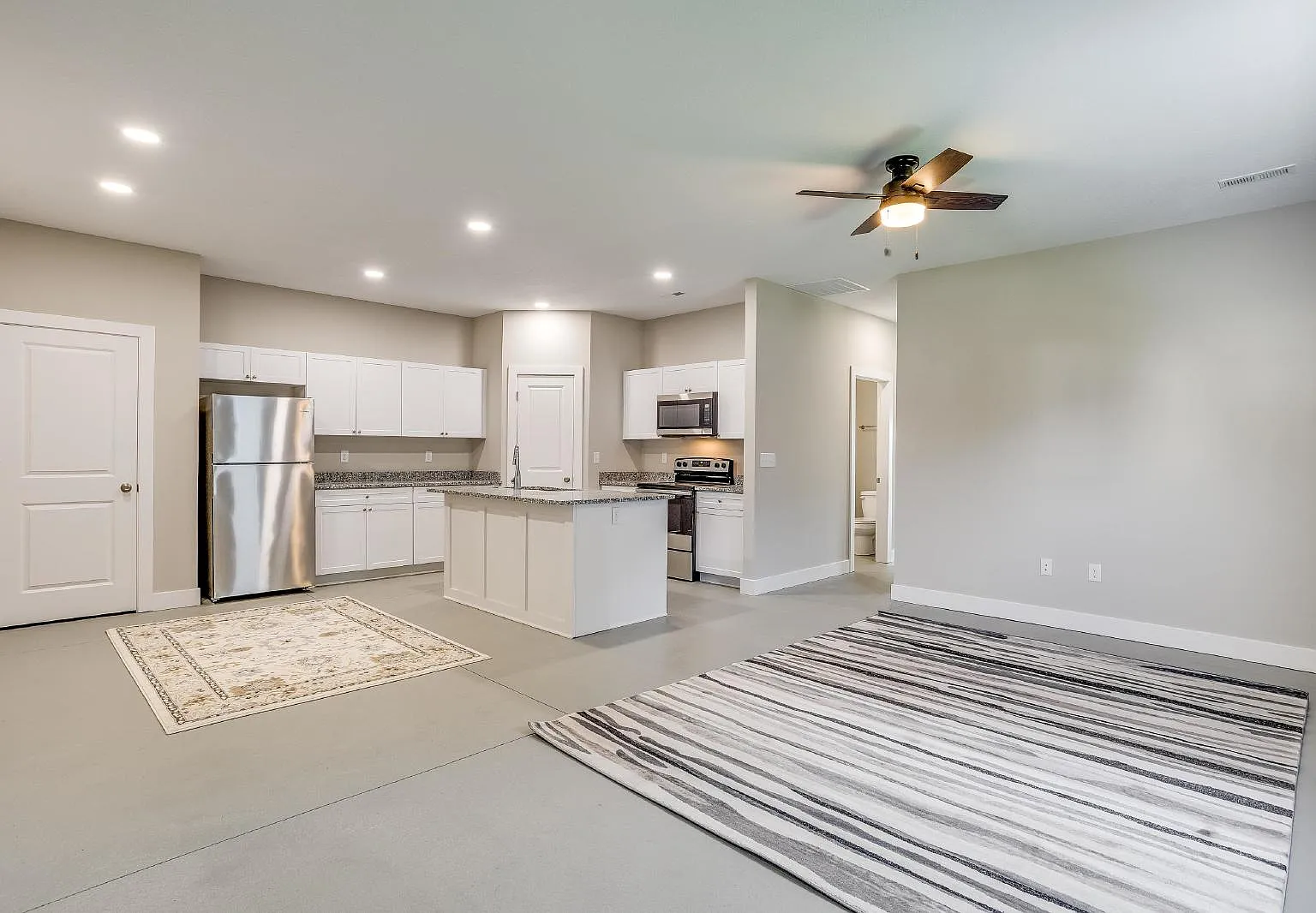 3 bed, 2.0 bath, $1,495 — Photo 4