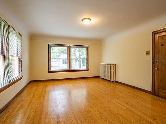 Crest Apartments