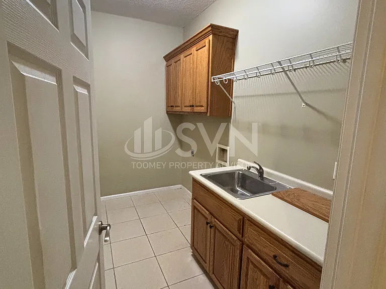 1716 W Hill Ave #C — Photo 23