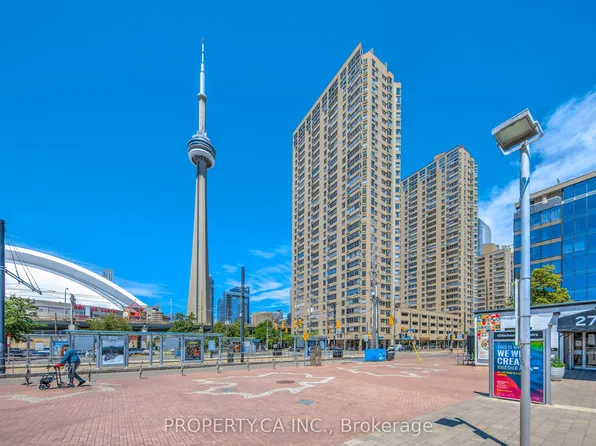 270 Queens Quay W #302, Toronto, ON M5V 3J2
