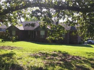 2022 Maple St, Van Buren, AR 72956