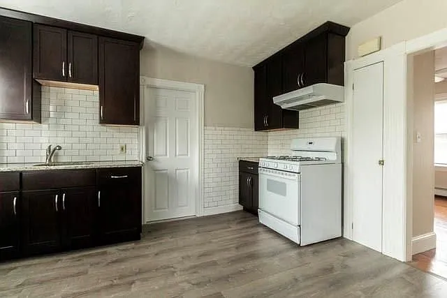 49 Ivy St #2 — Photo 4