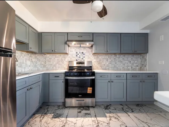 6419 S Oak Park Ave APT E16, Chicago, IL 60638