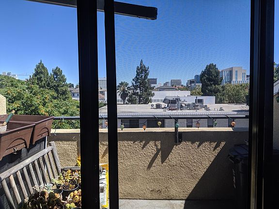4th image of 400 N 1st St