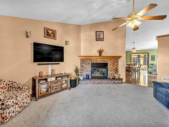 5th image of 29 Parker Ln