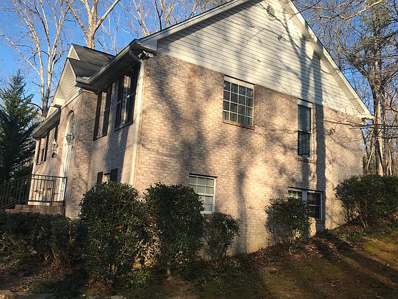 4th image of 214 Chestatee View Dr