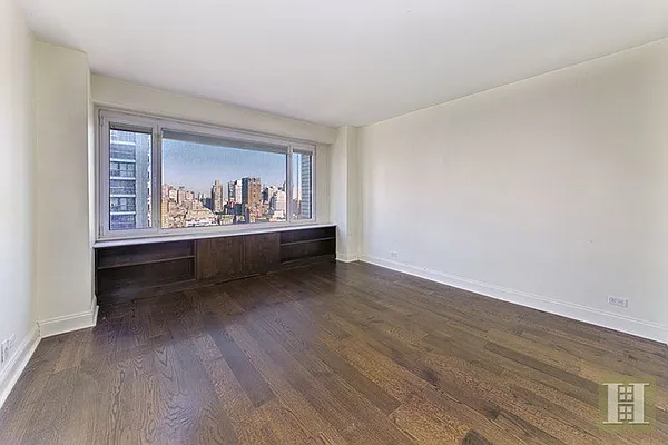 Sold by Halstead Real Estate | media 5