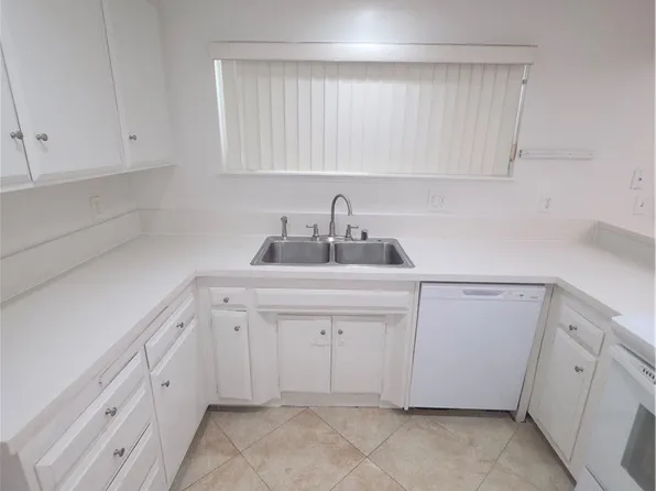 109 N Wheeler St, Orange, CA 92869