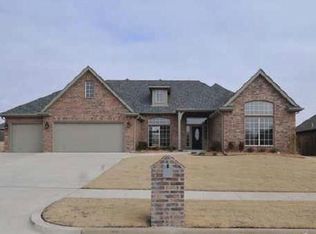 1908 Barnett Pl, Bartlesville, OK 74006