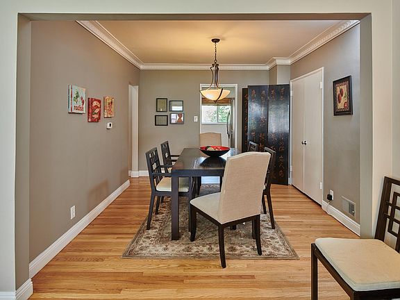 4th image of 9725 Charleville Blvd