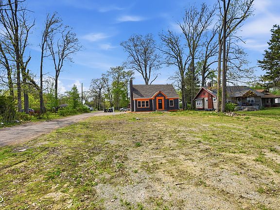 5th image of 3702 Manor Ct