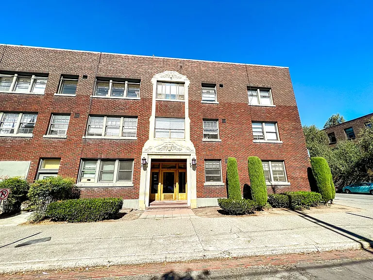 316 E Harrison St — Photo 21