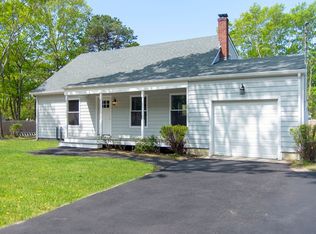 50 Homewood Dr, Hampton Bays, NY 11946