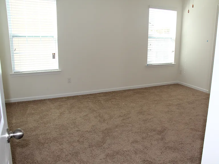 6817 Broad Valley Ct — Photo 10