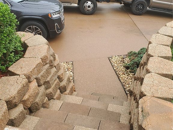 2nd image of 1 Wildwood Rd