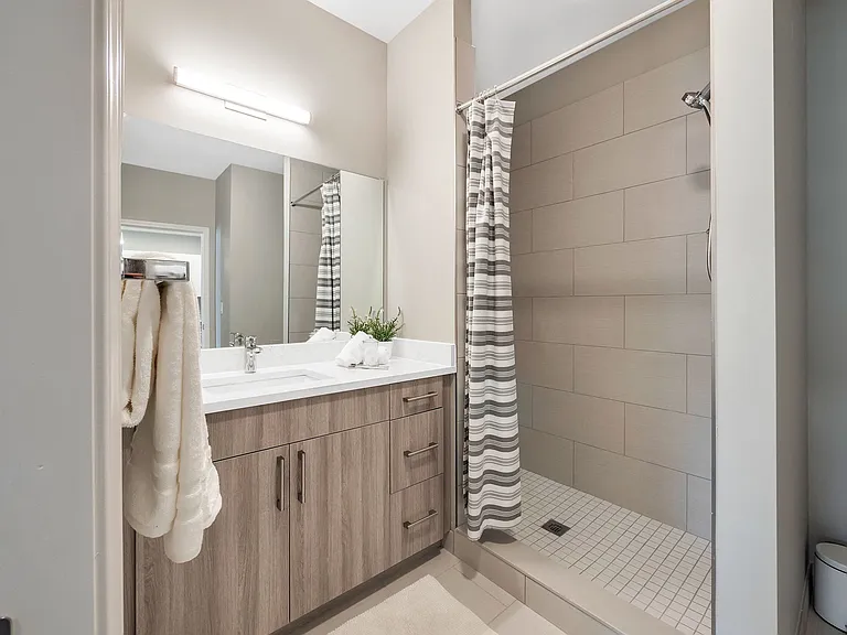 4 Corners Lakeside Apartments - White Lake, MI — Photo 7